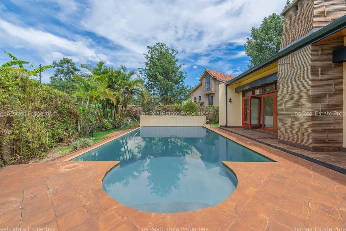 4 Bed House with En Suite in Runda - 1