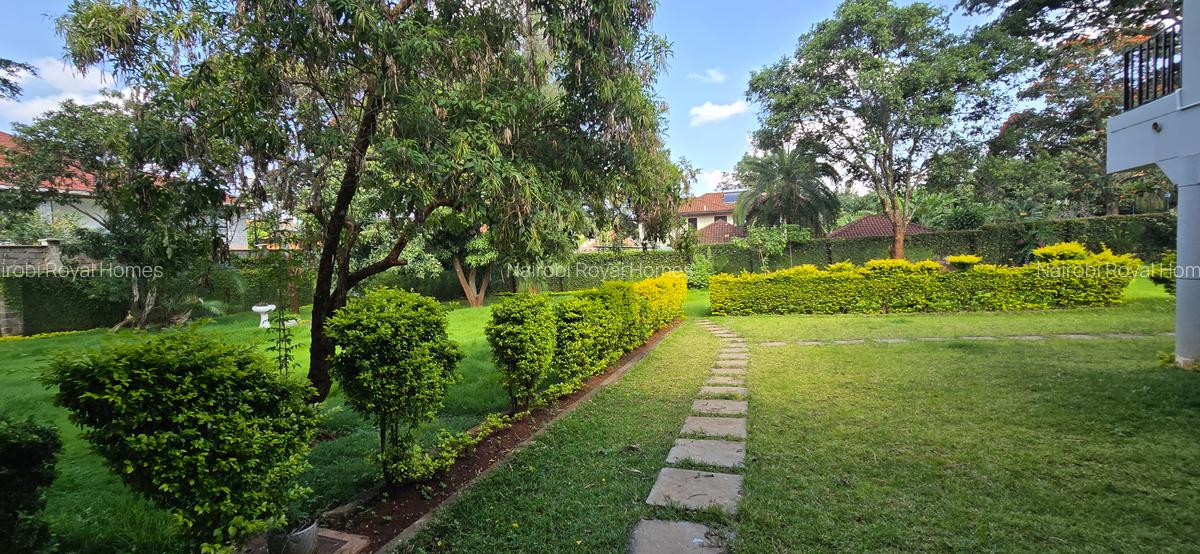 5 Bed House with En Suite at Nyari Central - 12