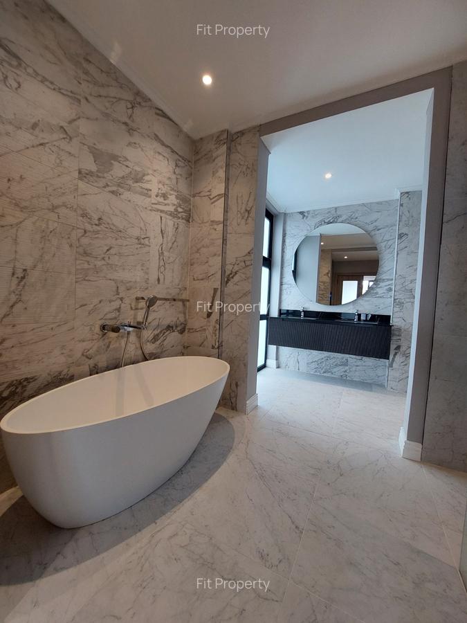 5 Bed House with Swimming Pool in Runda - 13