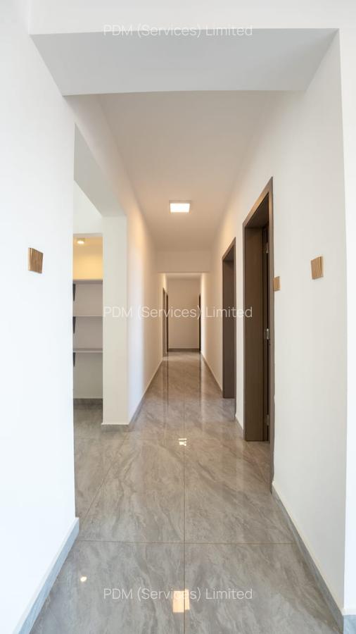 4 Bed Apartment with En Suite at Ole Dume Road - 8