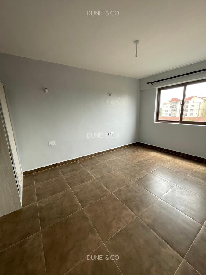 Serviced 2 Bed Apartment with En Suite in Westlands Area - 13