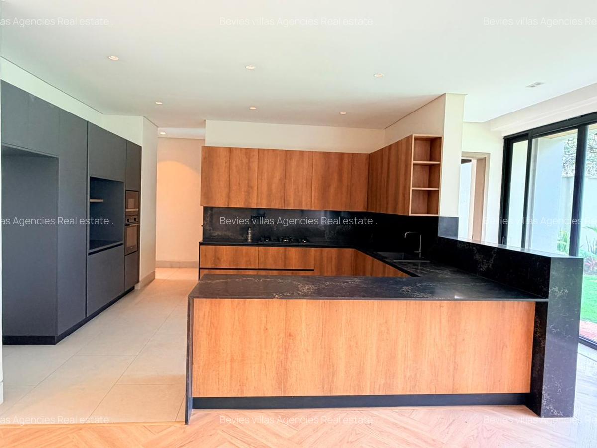 5 Bed Villa with En Suite at Kyuna - 3