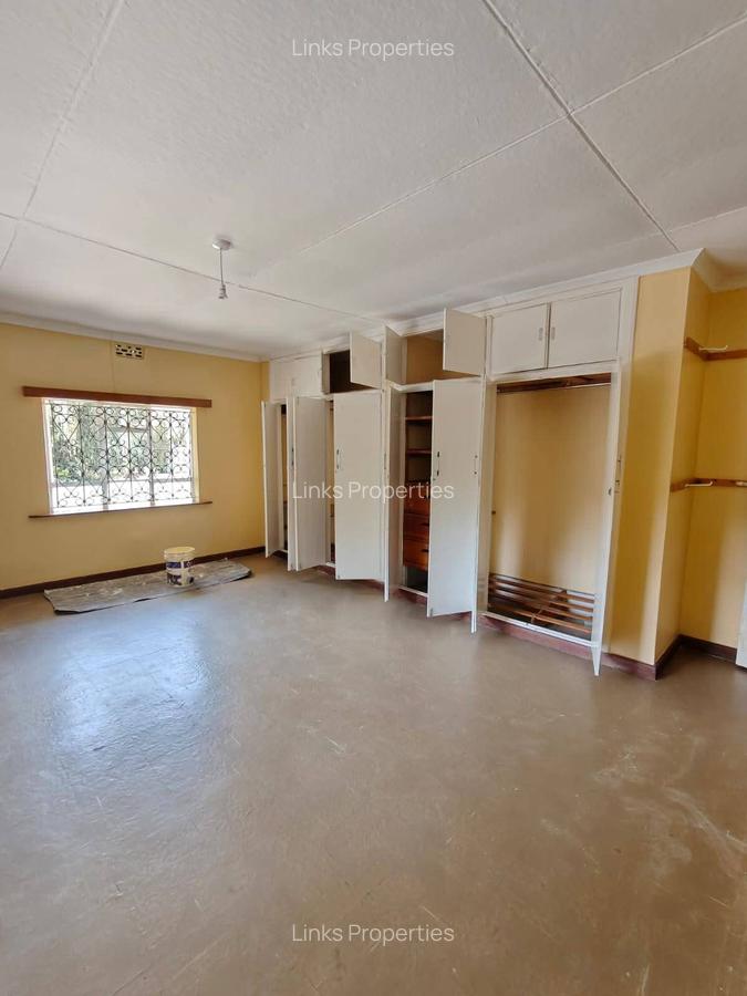 3 Bed House with En Suite at Bogani Road - 8