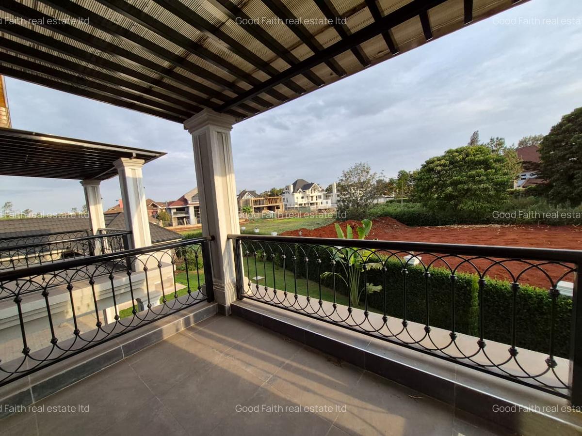 5 Bed House with En Suite in Runda - 4