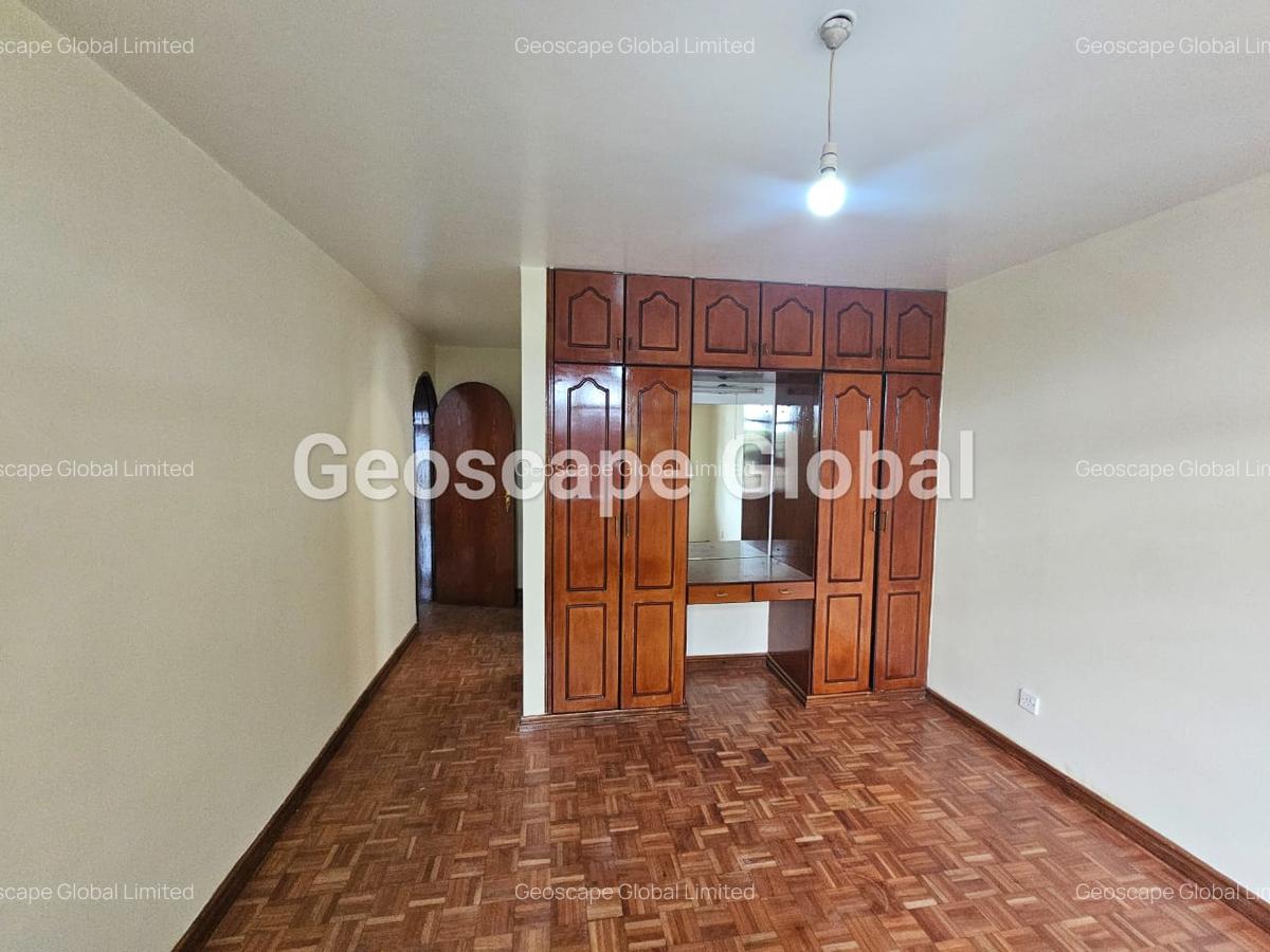 5 Bed Townhouse with En Suite in Riverside - 19