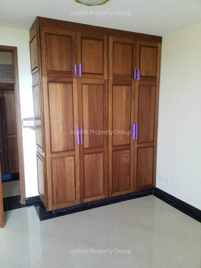 Serviced 4 Bed Apartment with En Suite in Nyali Area - 11