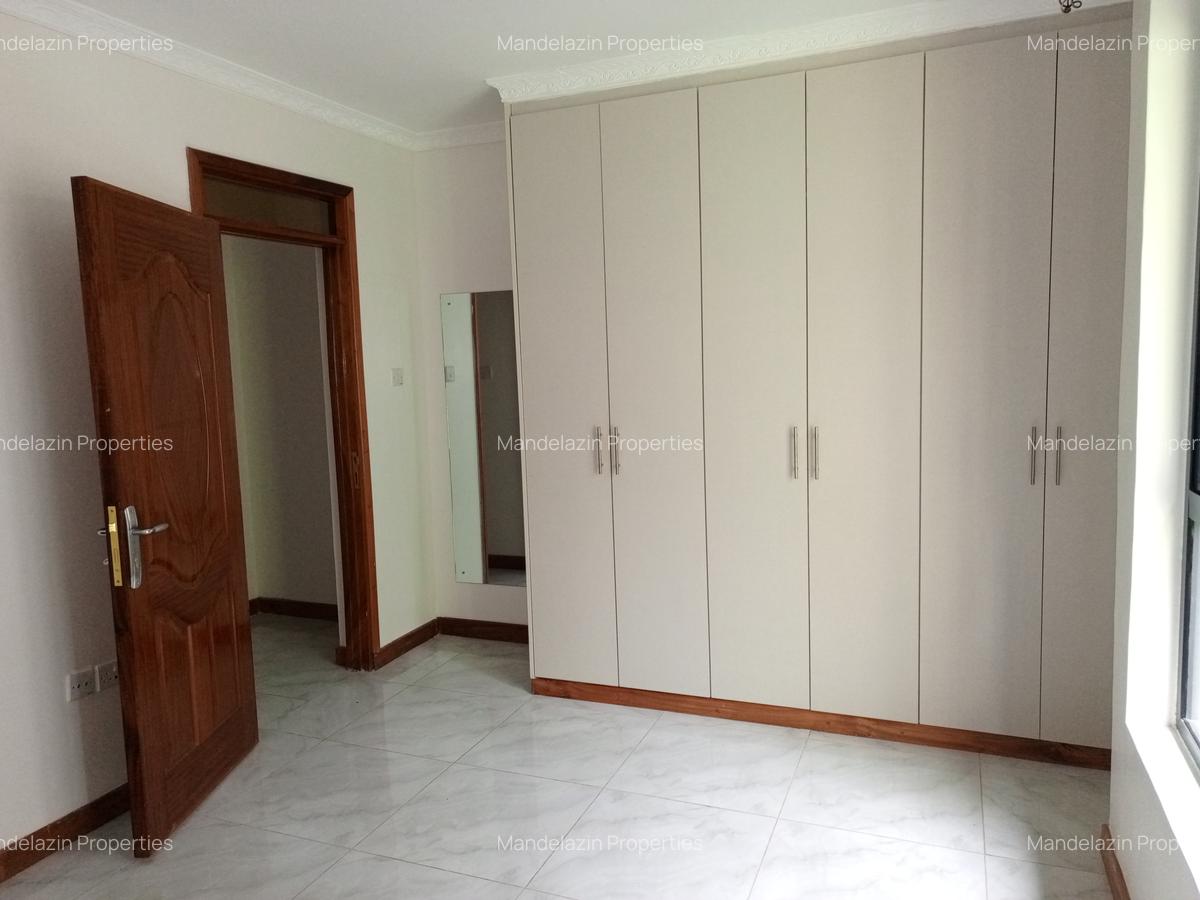 2 Bed Apartment with En Suite at School Lane - 12