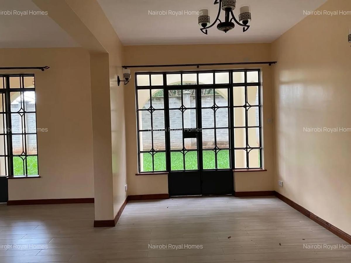5 Bed Townhouse with En Suite at Lavington Green - 11