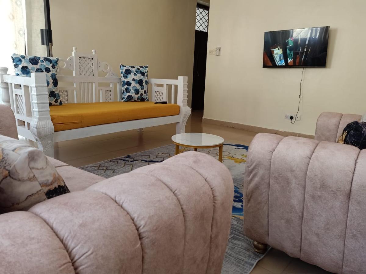 Serviced 3 Bed Apartment with En Suite at 2Nd Avenue Nyali - 1