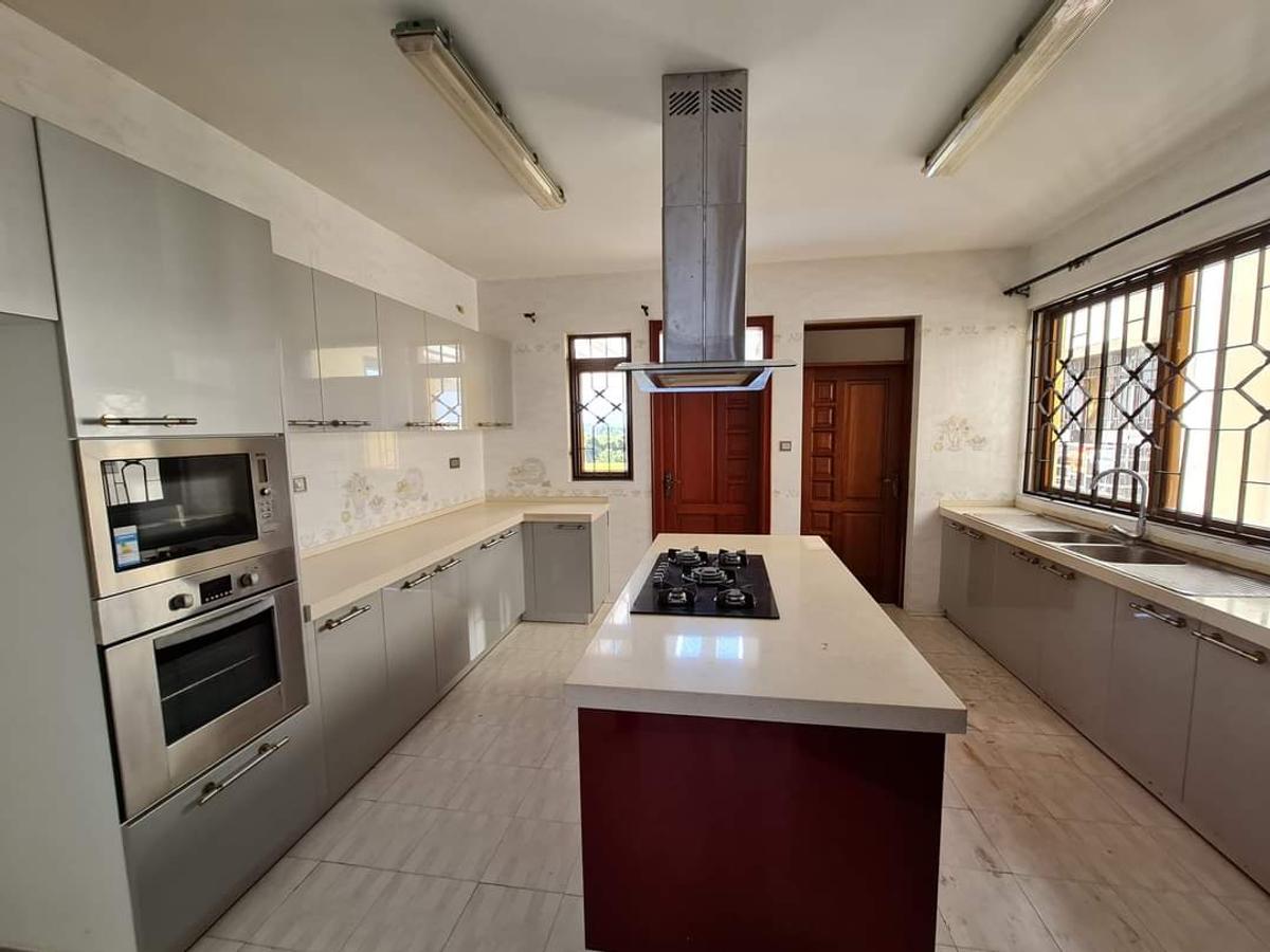 5 Bed Apartment with En Suite at Nyali - 2