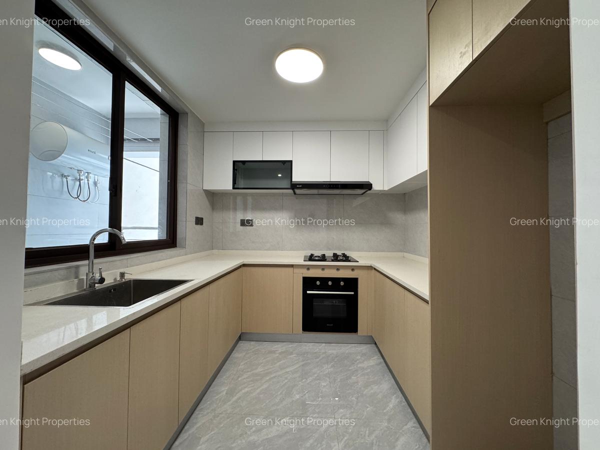 Serviced 2 Bed Apartment with En Suite in Riverside - 1