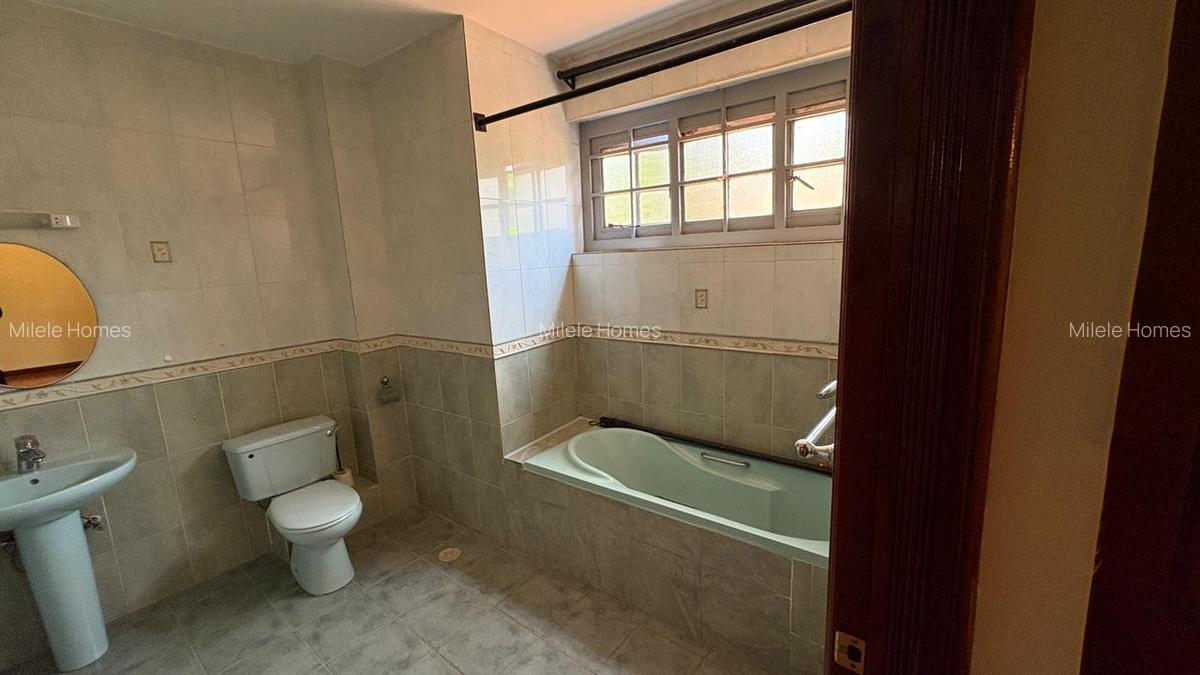 6 Bed Villa with En Suite at Eliud Mathu - 13