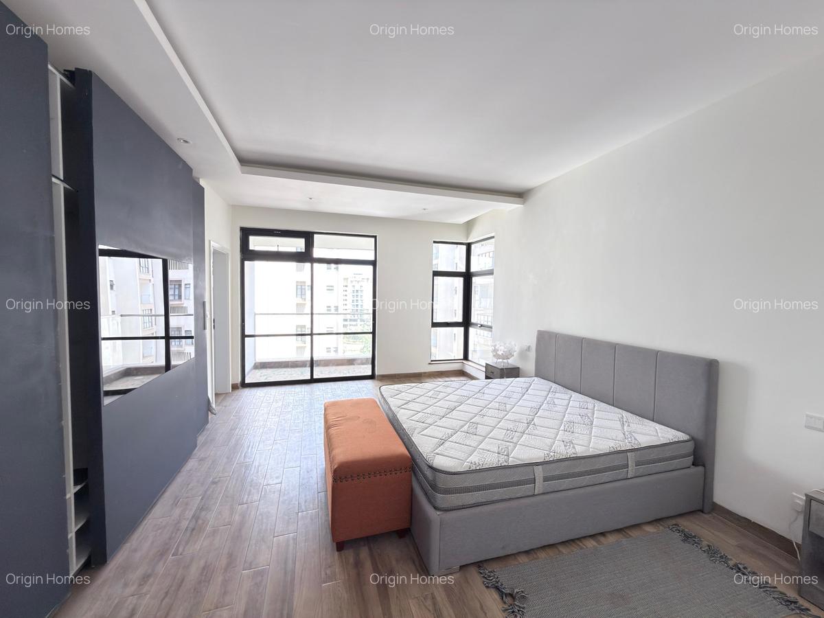 4 Bed Apartment with En Suite at Riverside Drive - 6