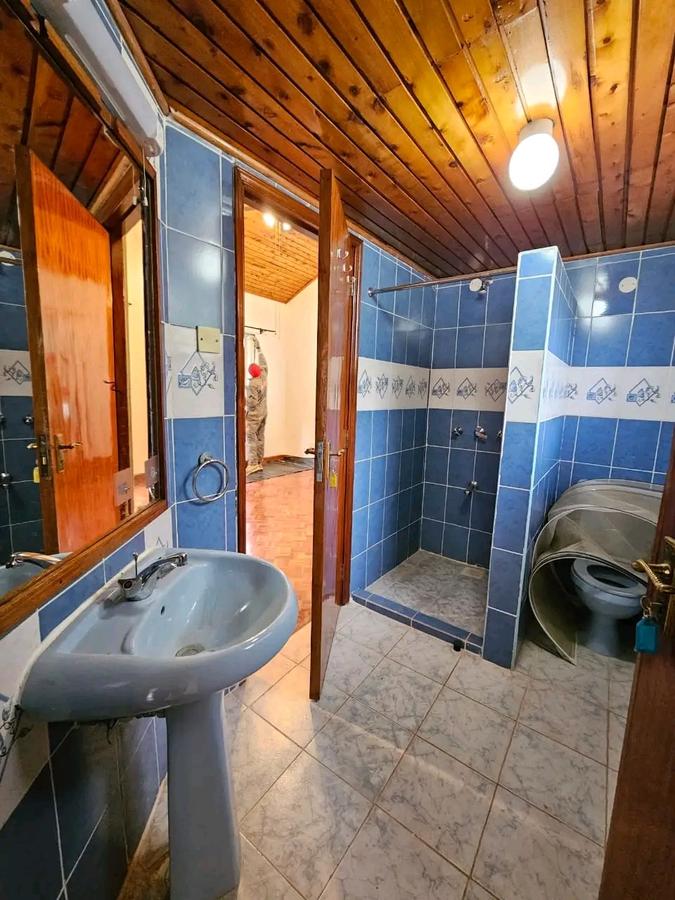 4 Bed House with En Suite in Gigiri - 9