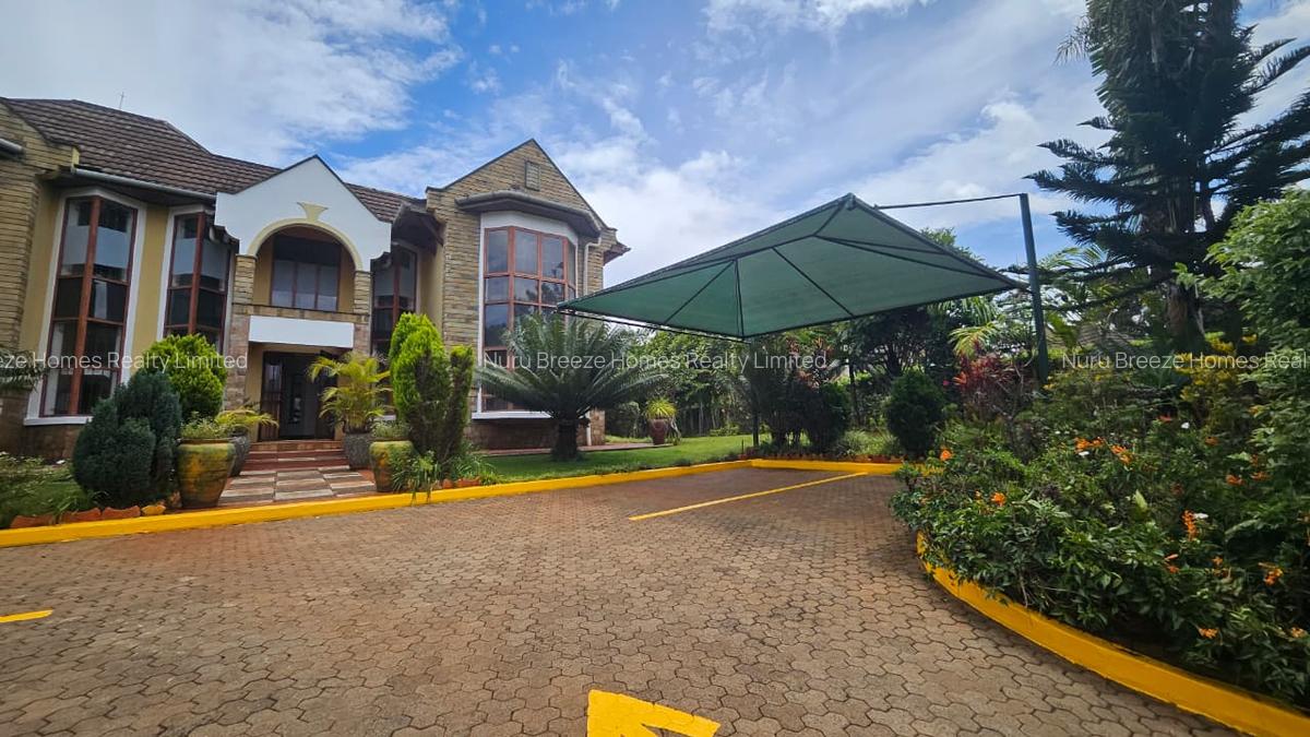 5 Bed House with En Suite in Runda - 20