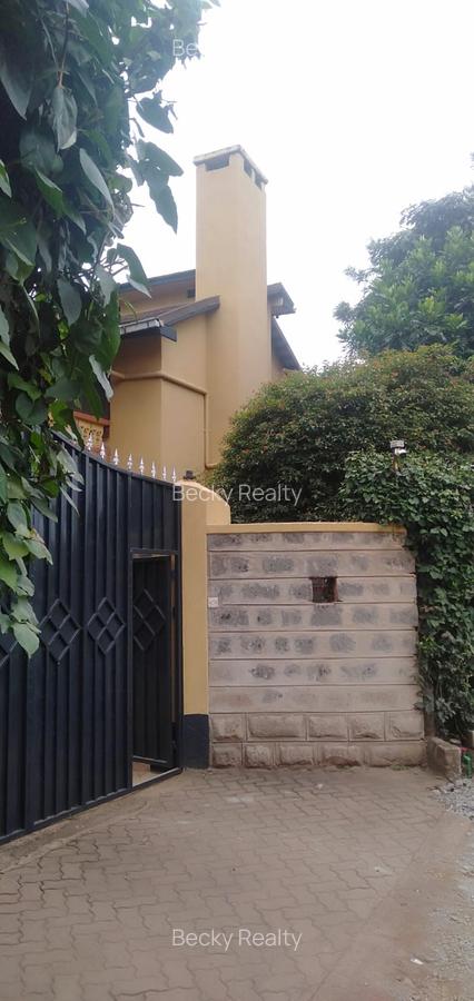 5 Bed House with En Suite at Membley - 5