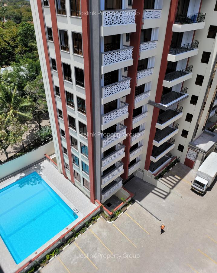 Serviced 3 Bed Apartment with En Suite in Nyali Area - 5