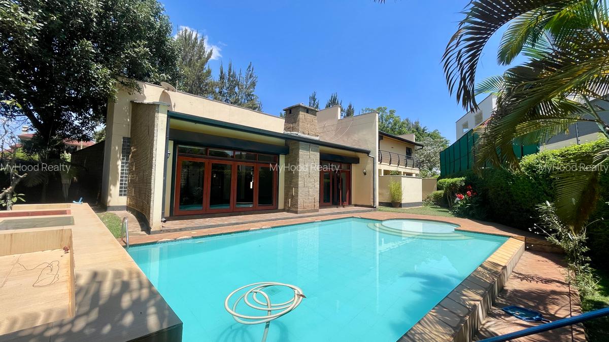 4 Bed House with En Suite in Runda - 2