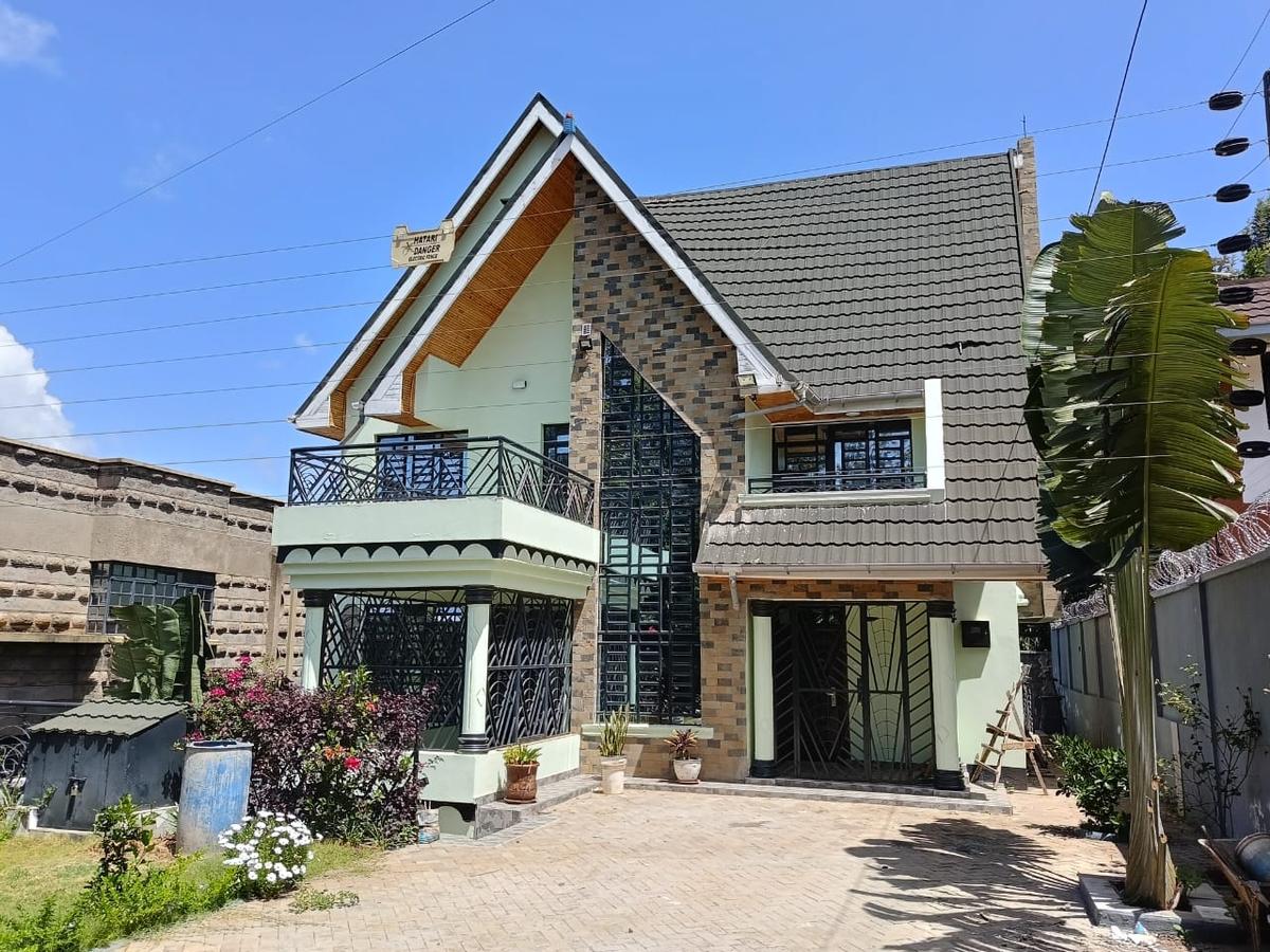 4 Bed House with En Suite at Runda - 1