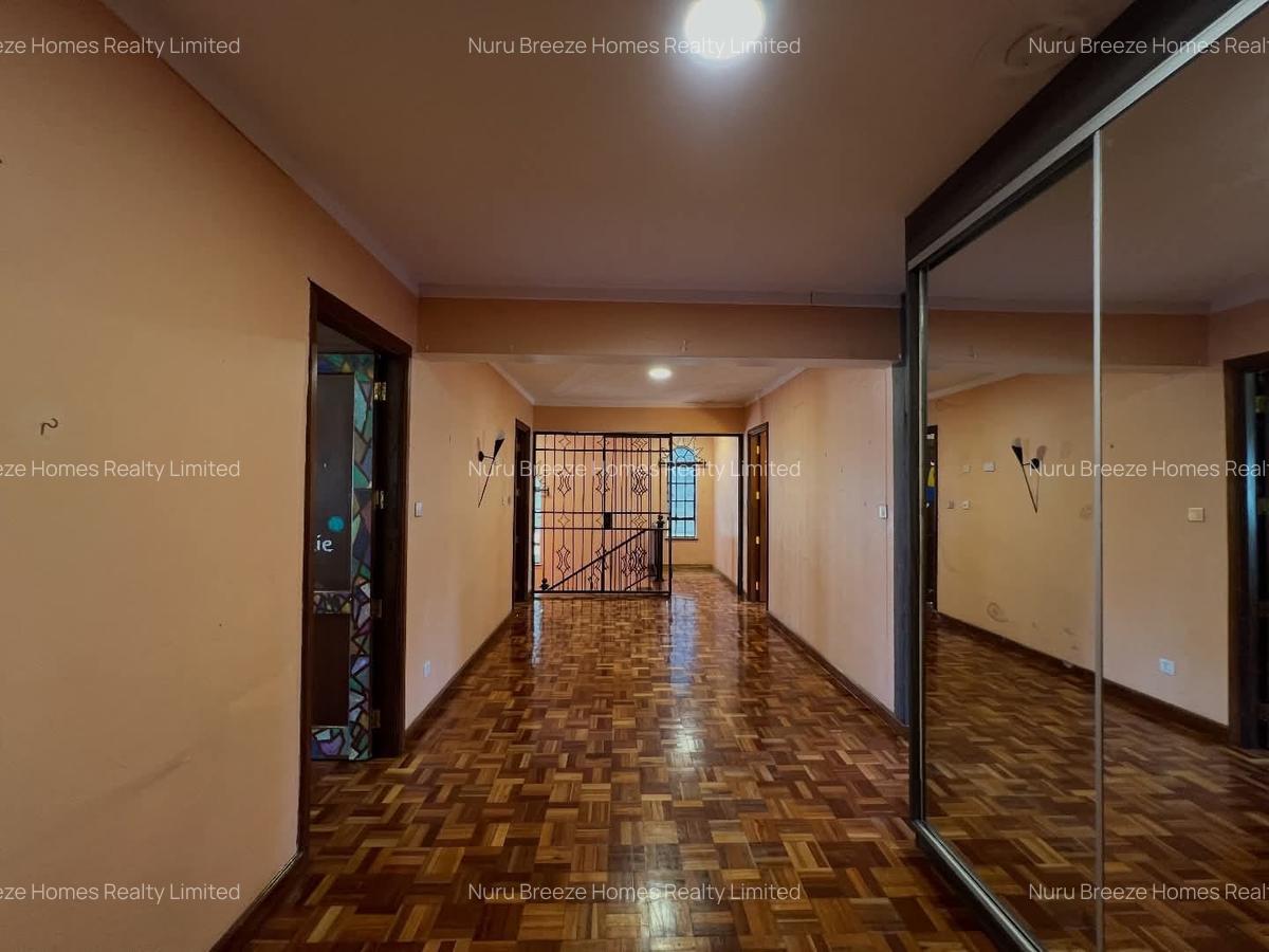 4 Bed Townhouse with En Suite in Westlands Area - 6