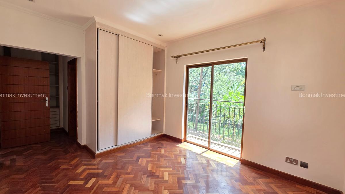 5 Bed Townhouse with En Suite at Chalbi Drive - 12