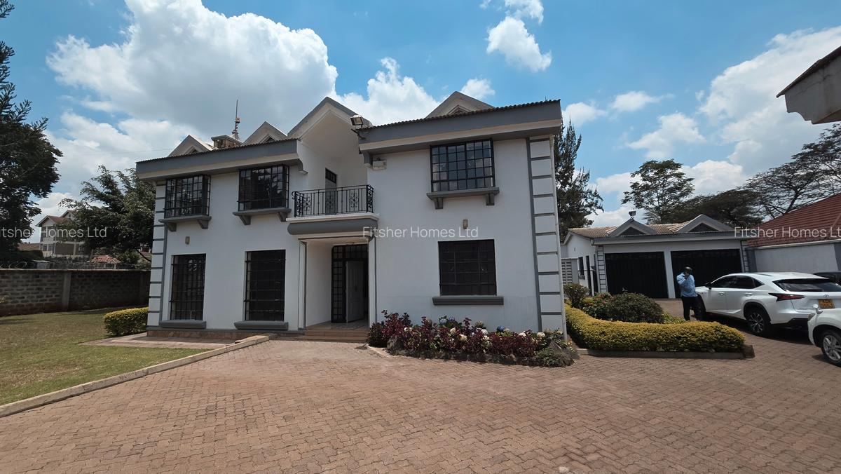 5 Bed House with En Suite in Runda - 17