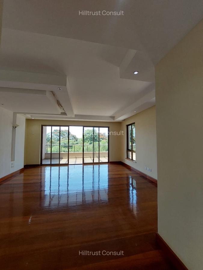 5 Bed Townhouse with En Suite in Lavington - 7