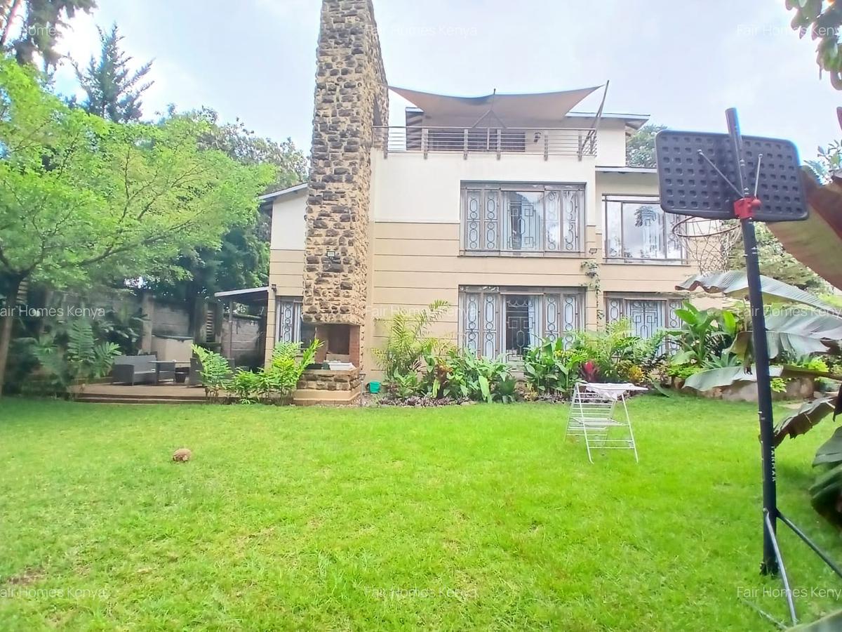 5 Bed Townhouse with En Suite at Lavington Green - 5