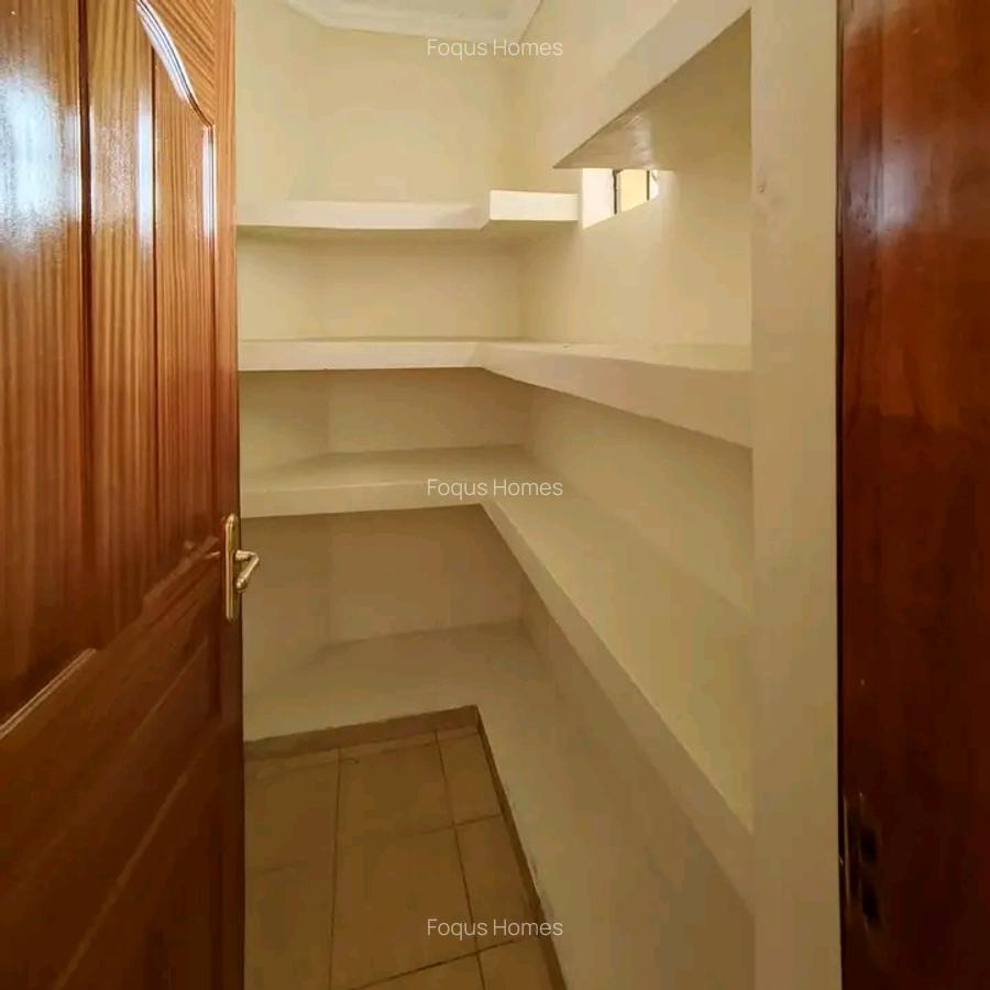 3 Bed Apartment with En Suite at Tabere - 6