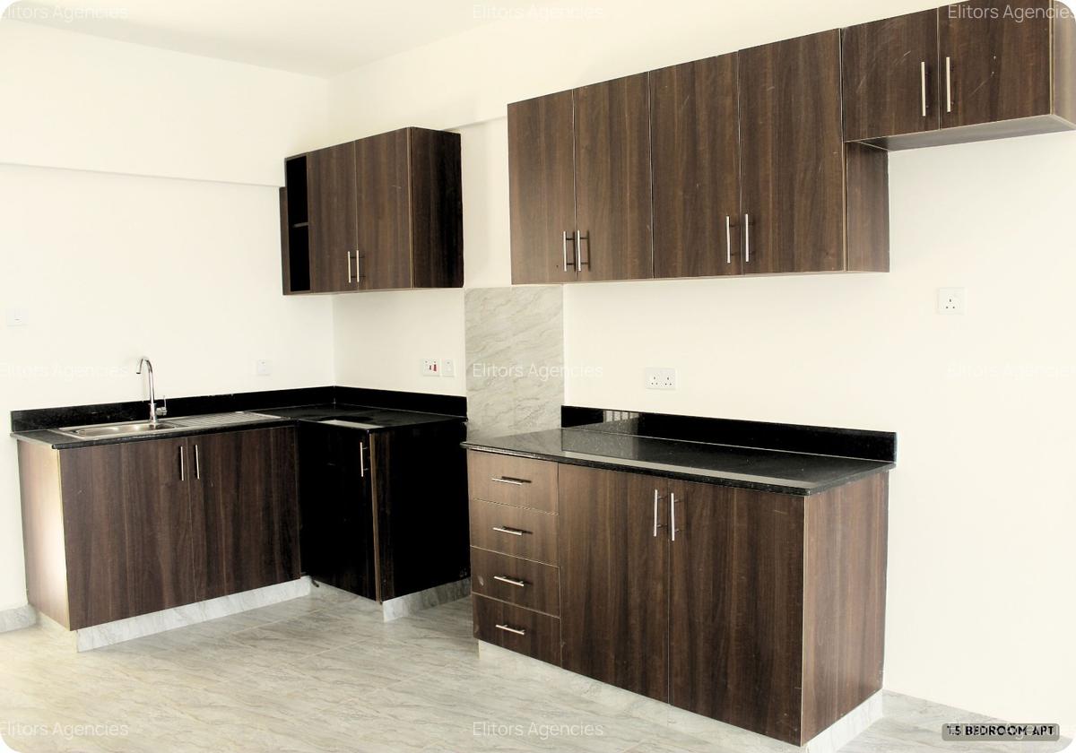 1 Bed Apartment with En Suite at Likoni Toad - 4