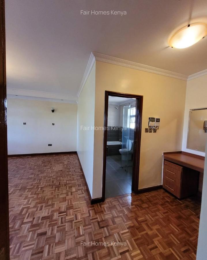 4 Bed Townhouse with En Suite at Chalbi Drive - 9