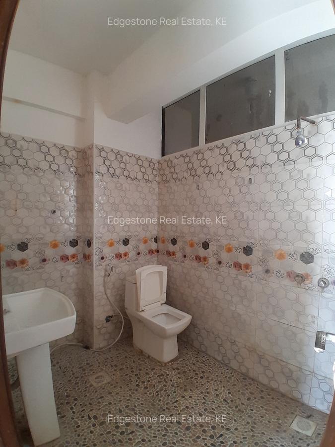 2 Bed Apartment with En Suite in Bamburi - 8