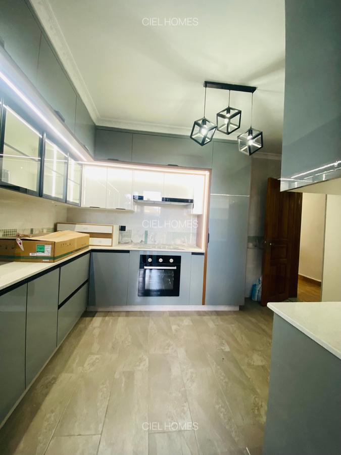 4 Bed Villa with En Suite at Eastern Bypass - 5