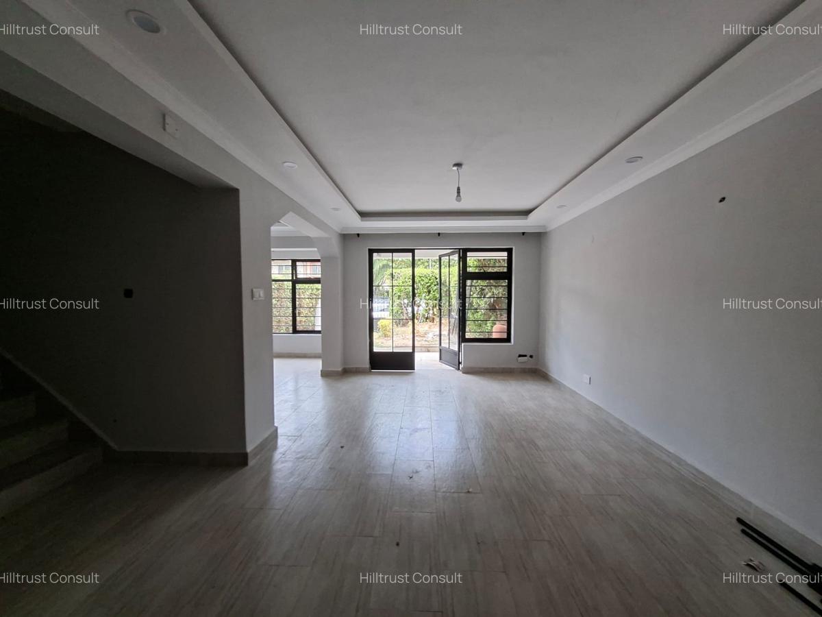 4 Bed Townhouse with En Suite in Westlands Area - 9