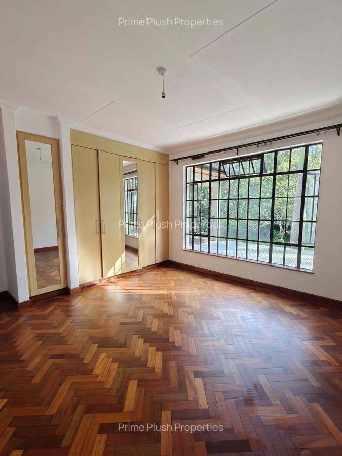 4 Bed House with En Suite in Karen - 12