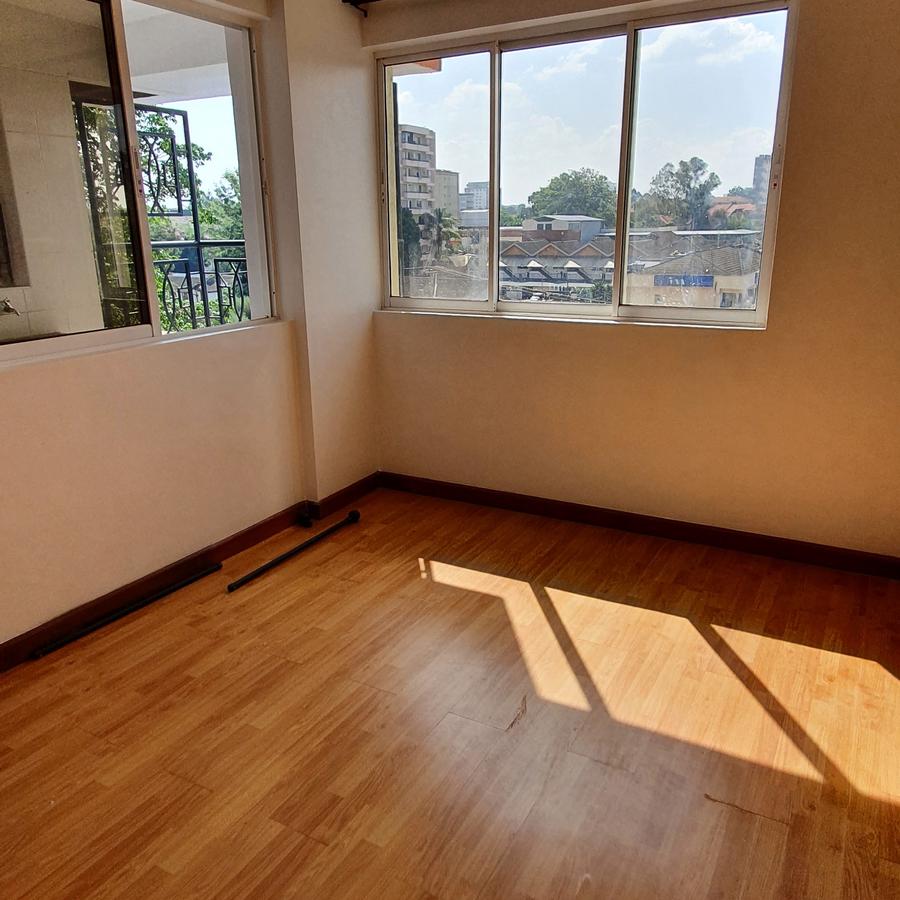 2 Bed Apartment with En Suite at Lavington - 10