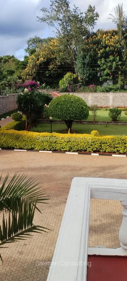 7 Bed House with En Suite in Runda - 2