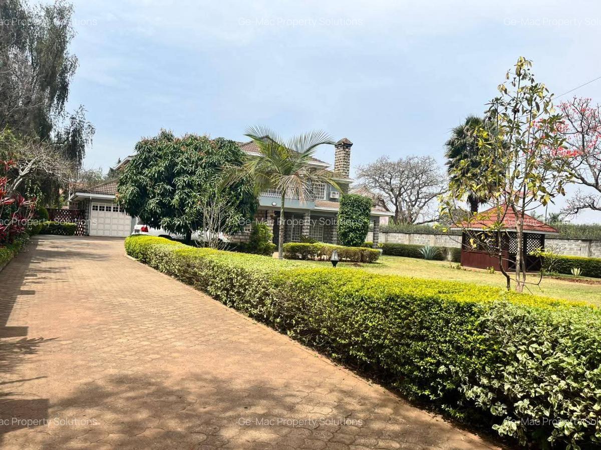 5 Bed House with En Suite in Runda - 3