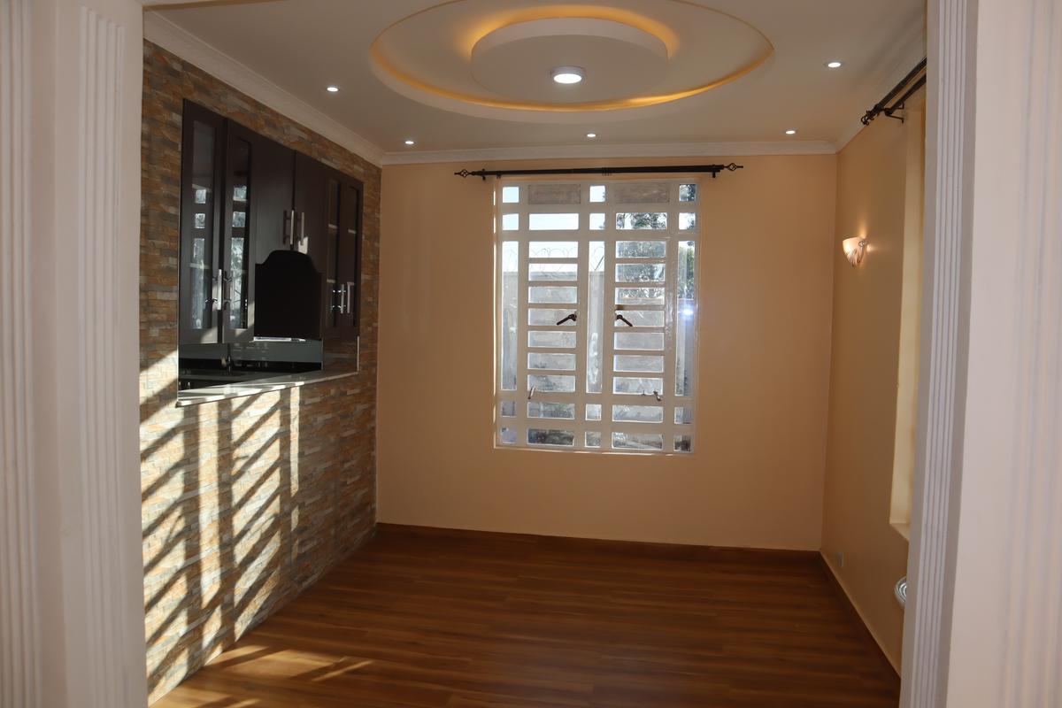 4 Bed House with En Suite at Lemiso Road - 10