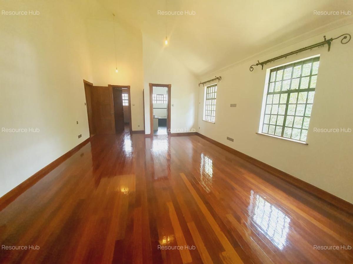 4 Bed Townhouse with En Suite at Peponi Road - 14