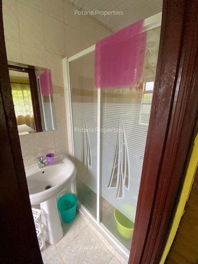 2 Bed House with En Suite in Ridgeways - 12