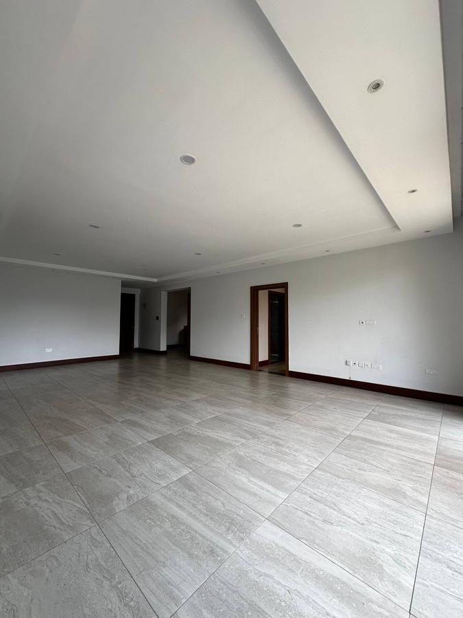 3 Bed Apartment with En Suite in Westlands Area - 1