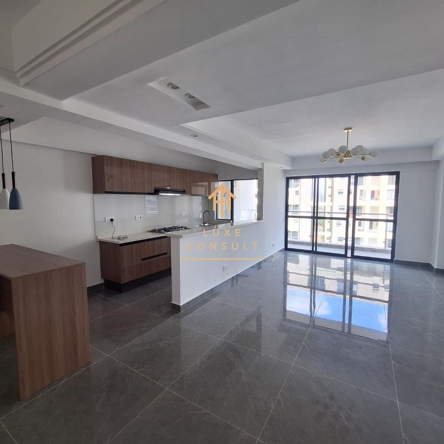 2 Bed Apartment with En Suite at Riverside Drive - 4