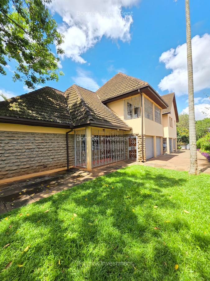 5 Bed House with En Suite at Old Runda. - 2