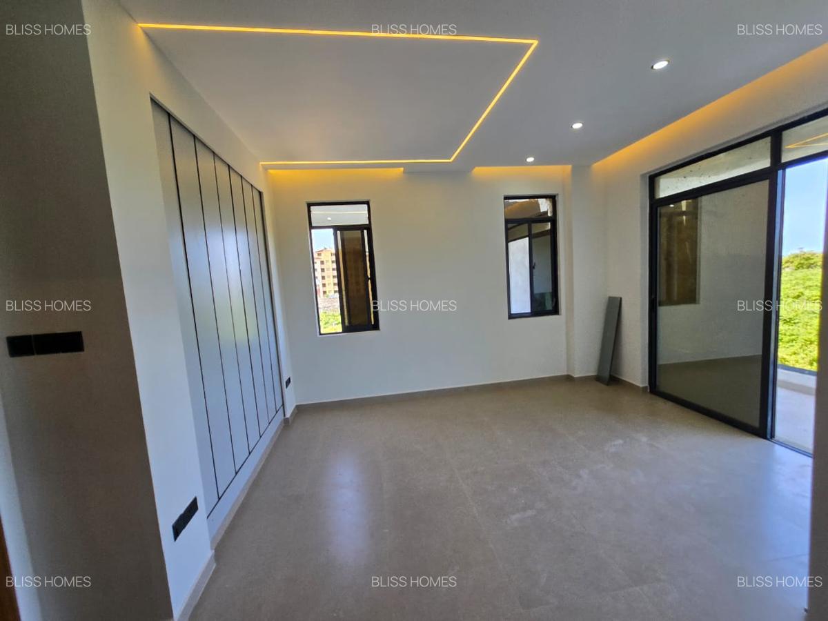 2 Bed Apartment with En Suite at Shanzu - 14