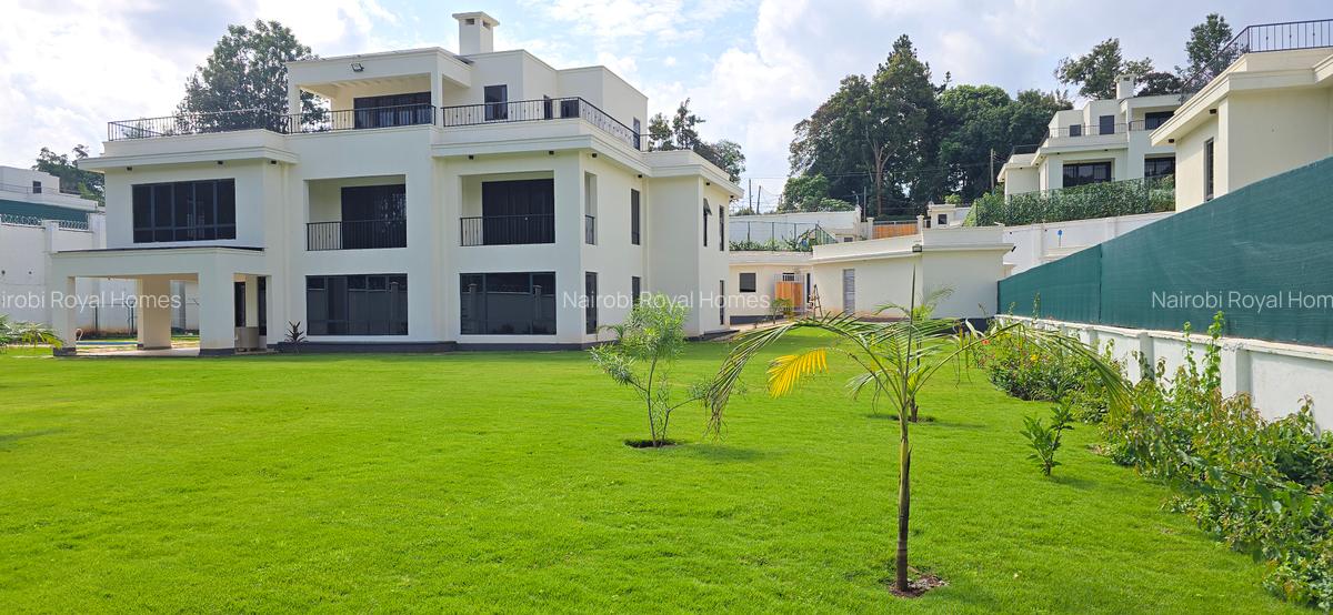 6 Bed House with En Suite at Loresho Road - 1