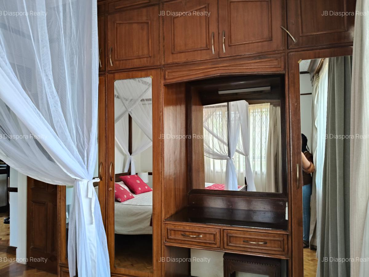 Serviced 2 Bed Apartment with En Suite at Rhapta Road - 9