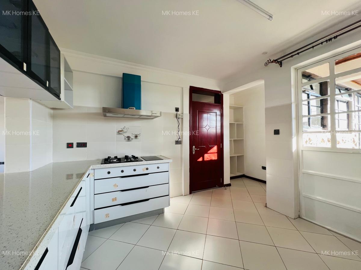 4 Bed Villa with En Suite in Ruiru - 9