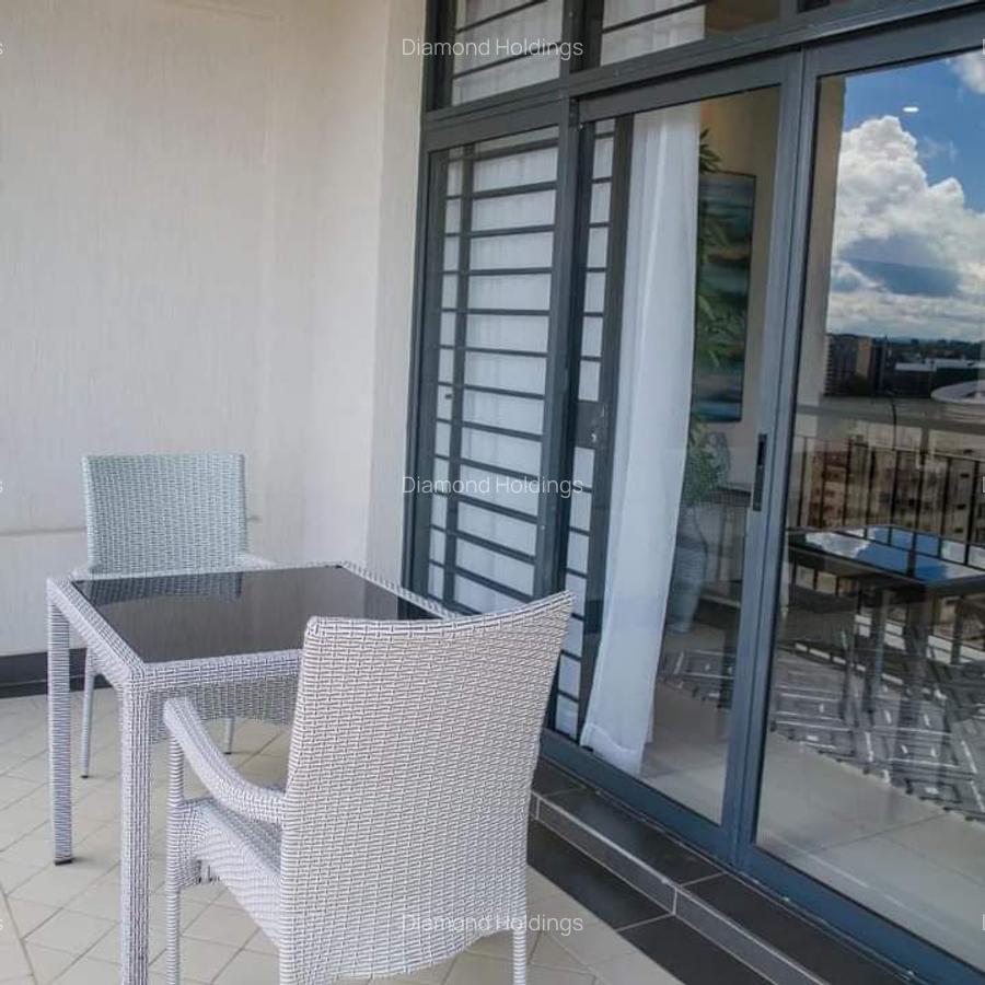 3 Bed Apartment with En Suite at Parklands - 6
