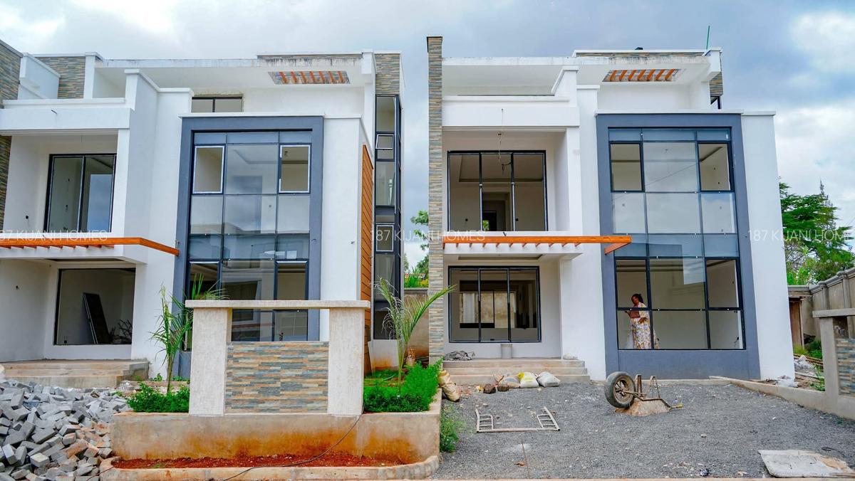 4 Bed Villa with En Suite at Eastern Bypass - 1